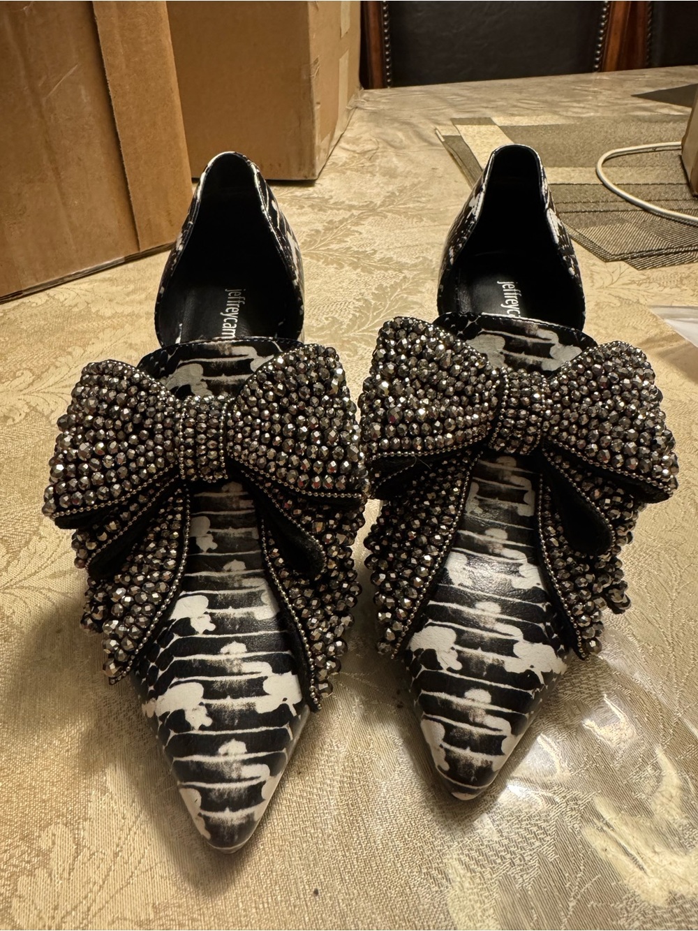 Jeffrey Campbell NWOT Black White Rhinestone Bow Embellished Leather Heels 6.5